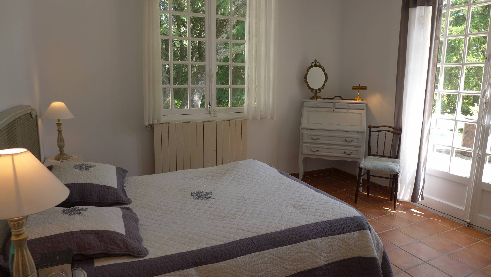 Villa à louer Drome Provençale, de plain pied accessible aux personnes à mobilité réduite, Piscine privative 