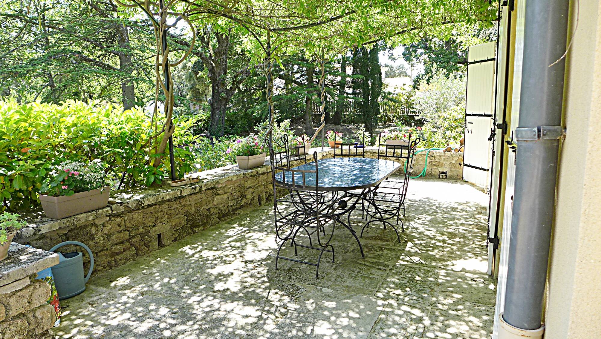 Villa à louer Drome Provençale, de plain pied accessible aux personnes à mobilité réduite, Piscine privative 