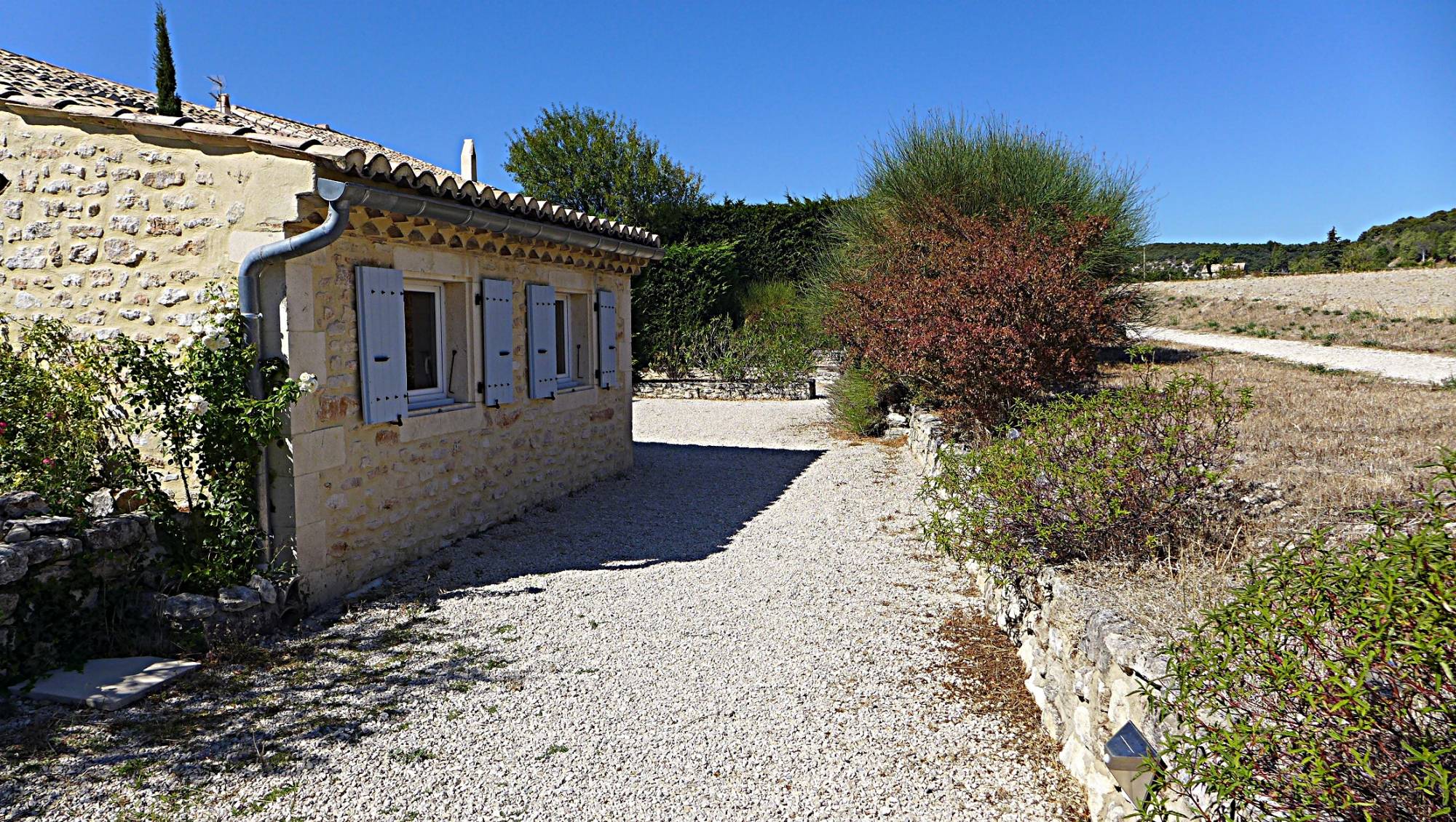 Gîte Le Lavandin dans les lavandes, piscine clôturée Clansayes Drôme Provençale 