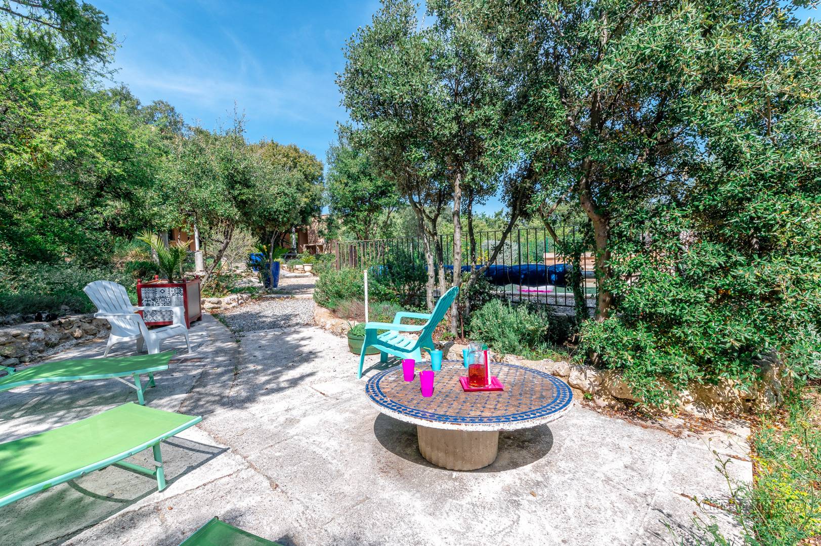 Villa en location de vacances avec piscine, proche de Grignan